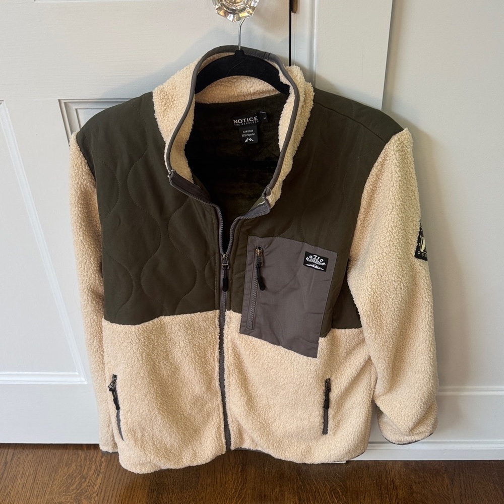 Notice the reckless - Women’s Beige& Olive Jacket - Size large - velour inside